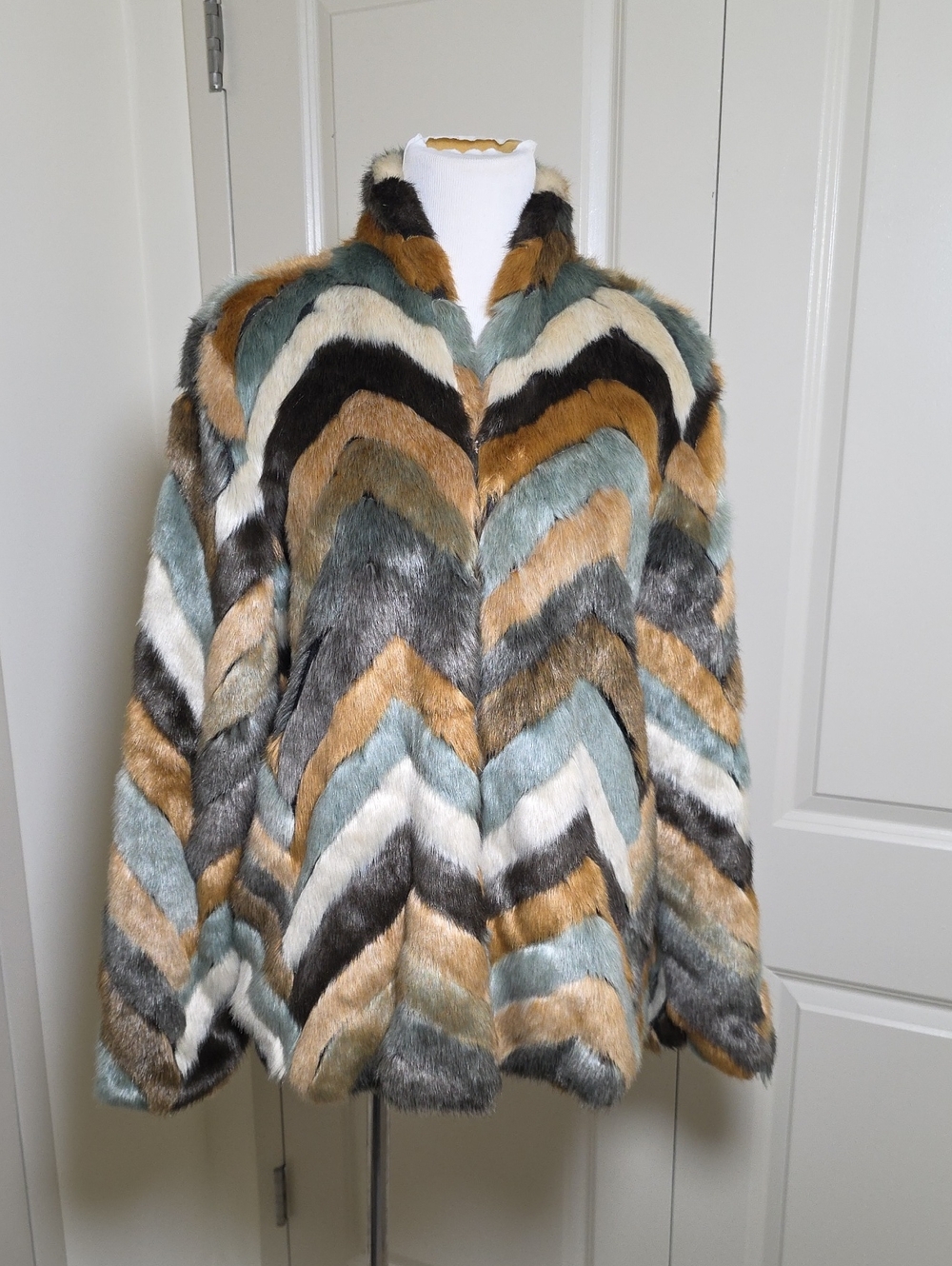 Guess Multi-Color Chevron Teddy Jacket in Green, Tan, White & Black